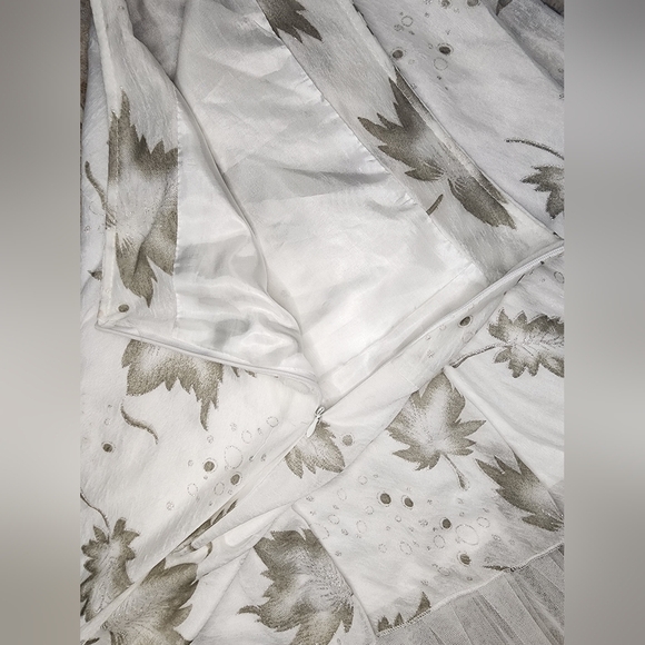 VINTAGE white mini skirt, sparkly leaf pattern, size S - Picture 5 of 6